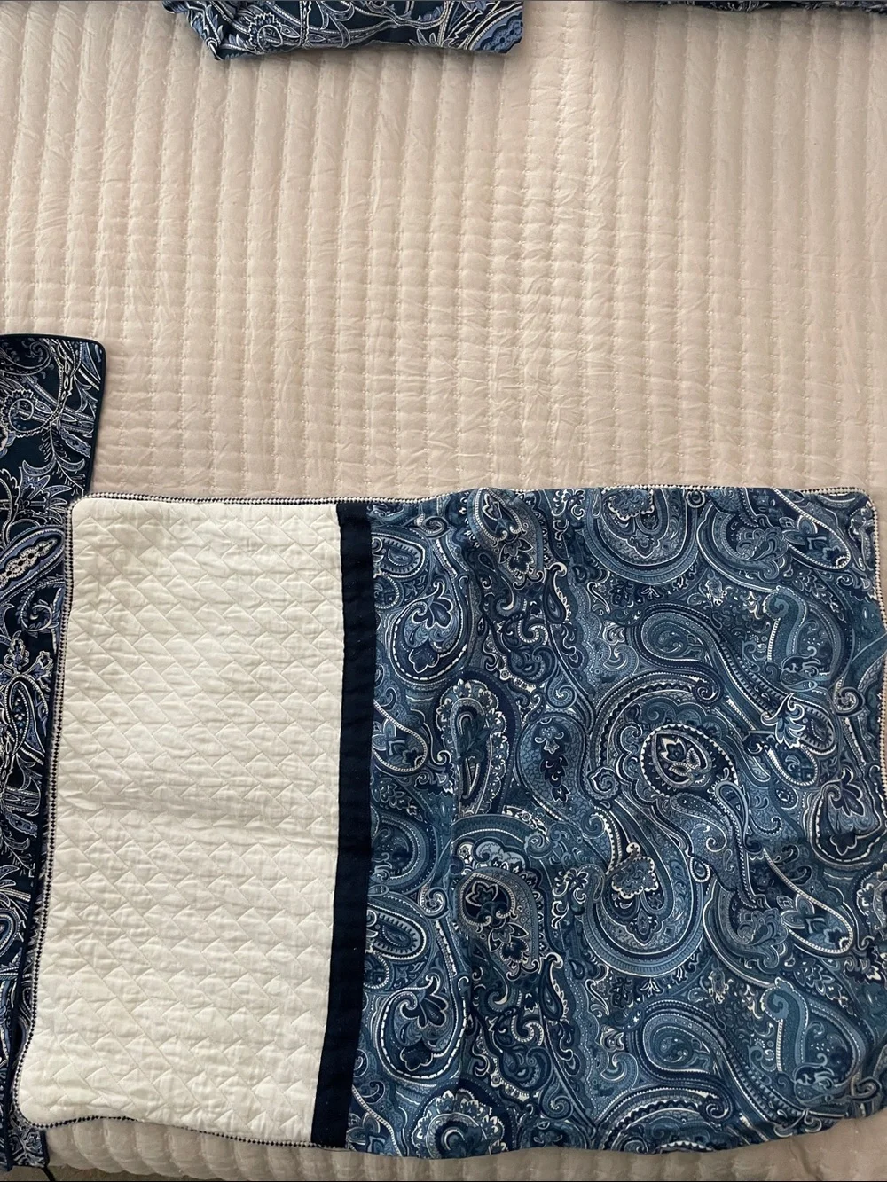Polo by Ralph Lauren Navy and White Paisley duvet cover& sheet set